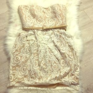 *JESSICA SIMPSON LACE AND NUDE DRESS Strapless